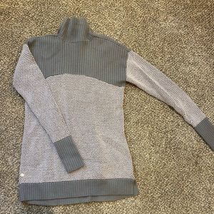 Lululemon Turtleneck